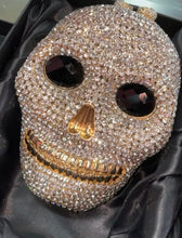 Load image into Gallery viewer, Skull Purse
